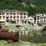 Grand * Usseglio